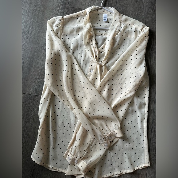 Chiffon polka dot blouse - Picture 2 of 3